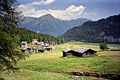 Val Malenco - Verso il Rifigio Bosio, la conca dell'Alpe Lago. 